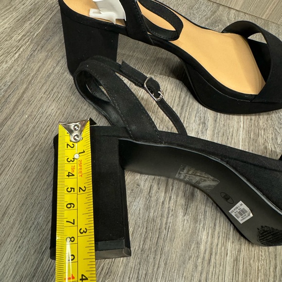 Torrid Platform Block Heel Sandal 12WW - Picture 5 of 6